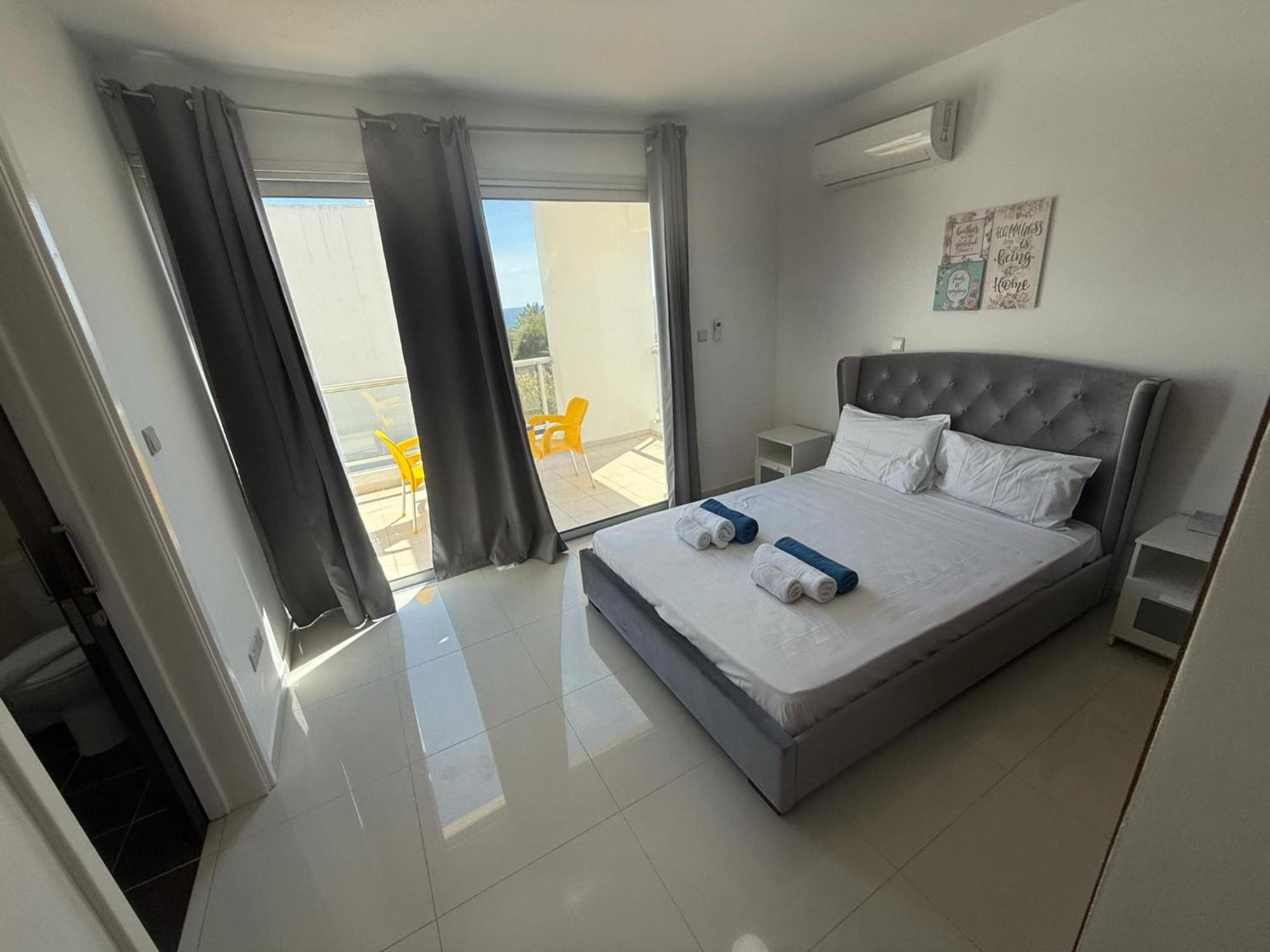 Villa Mulberry Retreat 0,5Km From Everything Coral Bay Bagian luar foto
